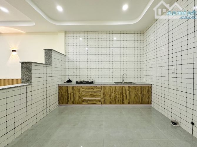NHÀ CẤP 4, DIỆN TÍCH RỘNG 78M2, HẺM 8M, SÁT MT LÊ ĐỨC THỌ, P17/ GÒ VẤP, CHỈ 6.5 TỶ. KQH, K - 3