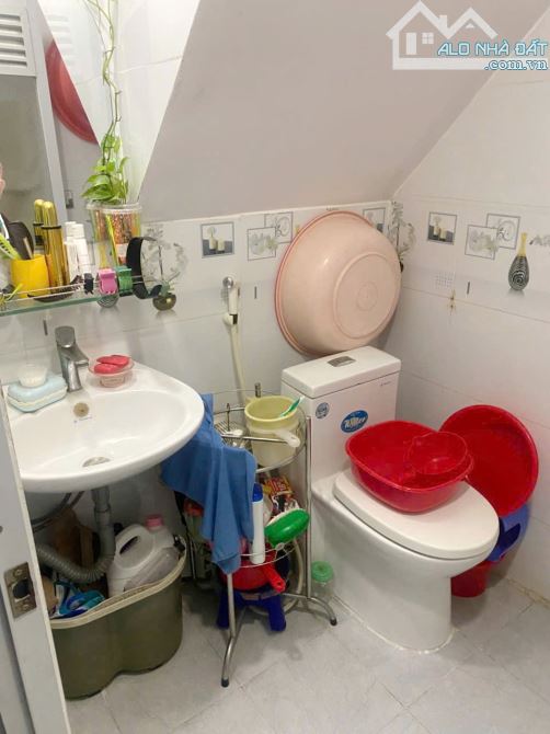 Căn góc 2 tầng MT đường Ụ Cây P10Q8. Giá 3,45 tỷ TL - 3