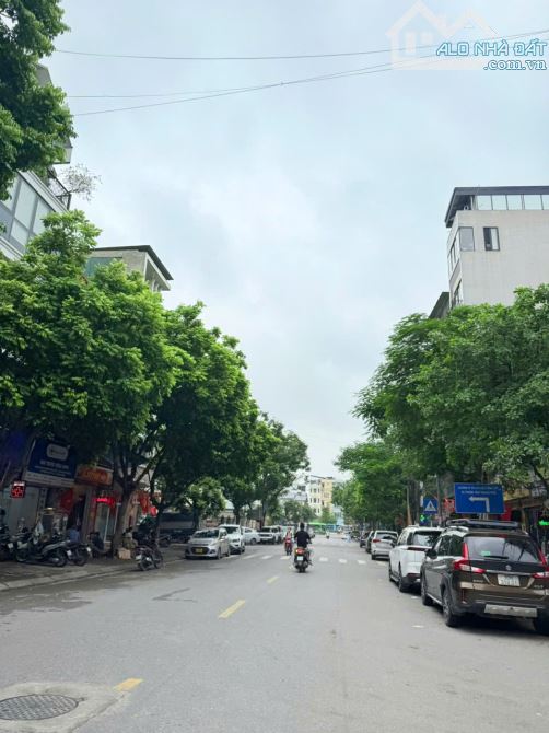 BÁN NHÀ PHỐ CỔ LINH LONG BIÊN DT RỘNG 90M2, MT 5M, GIÁ 26.45TỶ, KINH DOANH, VỈA HÈ. - 3