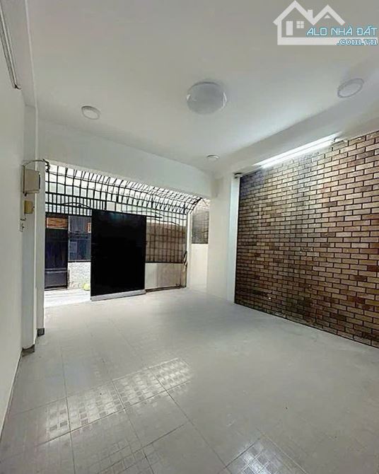 Nhà đẹp 4PN Dương Bá Trạc, 3 tầng, 40m2, cách vài căn ra hxh - 3