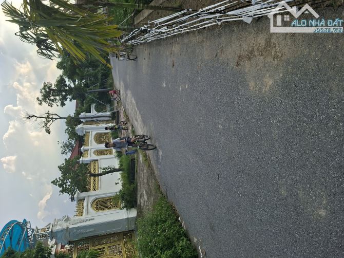 LÔ GOC SIÊU ĐẸP - BÁN ĐẤT TT GIA BÌNH -BẮC NINH -Ô TÔ TRÁNH THÔNG-85M - 2.3 TỶ - 3