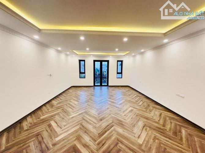 Mặt phố Khương Đình, 7T thang máy mới đẹp, gara, vỉa hè, kinh doanh, thông sàn 48m2 - 3