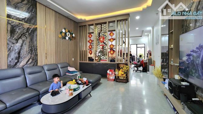 Bán Nhà 1 mê Hẻm Ynikso p.Tân LậpGiá Siêu Tốt  - Diện tích : 5 x 27 chỉ 3.6tỷ - 3