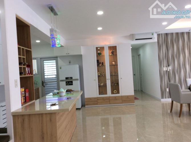 Cho thuê nhiều căn hộ Happy Valley, 3PN 2WC, giá chỉ: 33 triệu. Vị trí góc view tháng đẹp - 3
