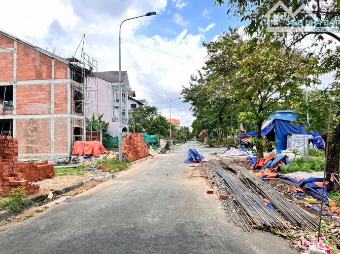 17.9 TỶ- BÁN LÔ ĐẤT THỔ CƯ 200m2 -8x25m , khu khang điền dương đình hội , tp.thủ đức.hcm - 2