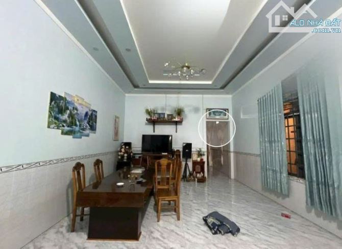 Chồng ngoại tình vợ bán nhà gấp để về quê ngoại, nhà ở Bà Điểm- Hóc Môn. DT 84m2, Giá 810 - 3