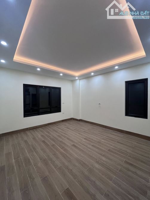 💥QUÁ MÃN NHÃN: Cầu Giấy 40m2, 6T TM, mới koong, mặt ngõ thông KD, lô góc, sát ô tô - 3