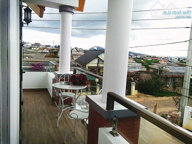 CHO THUÊ VILLA SÂN VƯỜN NGÔ TẤT TỐ P8 ĐÀ LẠT - 6PN, FULL NỘI THẤT - 23 TRIỆU/THÁNG - 3