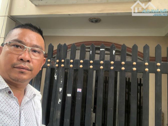 * Tân Phú. Hàng hiếm. Bờ bao Tân thắng. 69 m2. 4x17. 2 tầng. 9.x tỏi. - 3