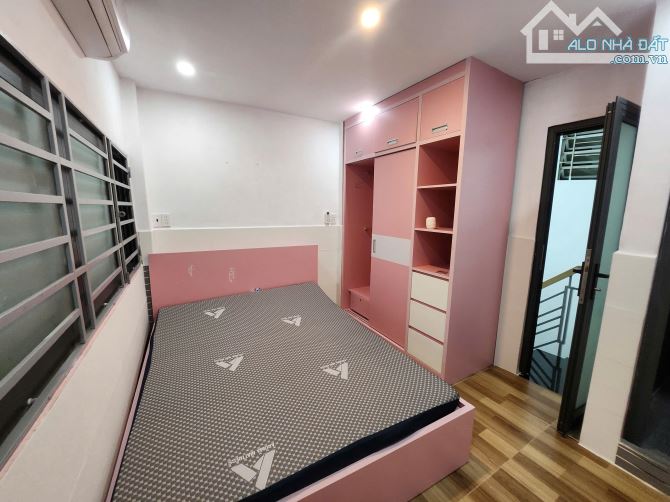 Nhà Cho Thuê Nguyên Căn Hẻm Vip Quận 1 - 3