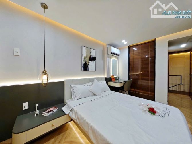 Nhà Đẹp Full Nội Thất Khu Phan Xích Long Cần Bán - 3