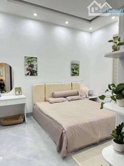 Bán Gấp! Trần Hữu Tước, Lô góc, Gần phố, nhà đẹp ở ngay, 38m2*5T - 3