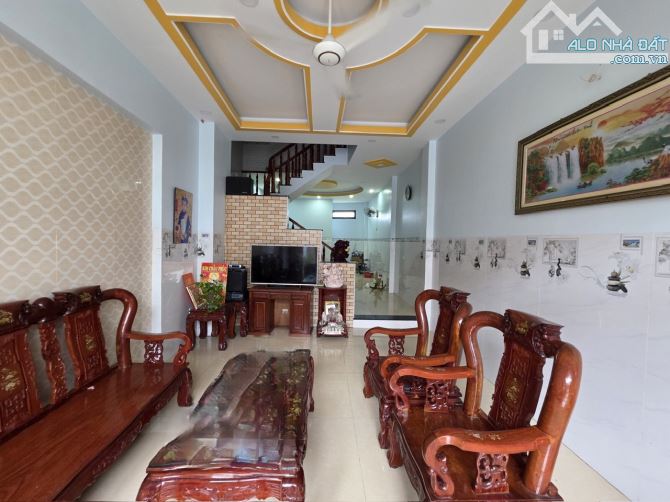 NHÀ Q2: MẶT TIỀN ĐƯỜNG NHỰA 7M - 4 TẦNG - 80M² - CHỈ 8,3 TỶ - 3