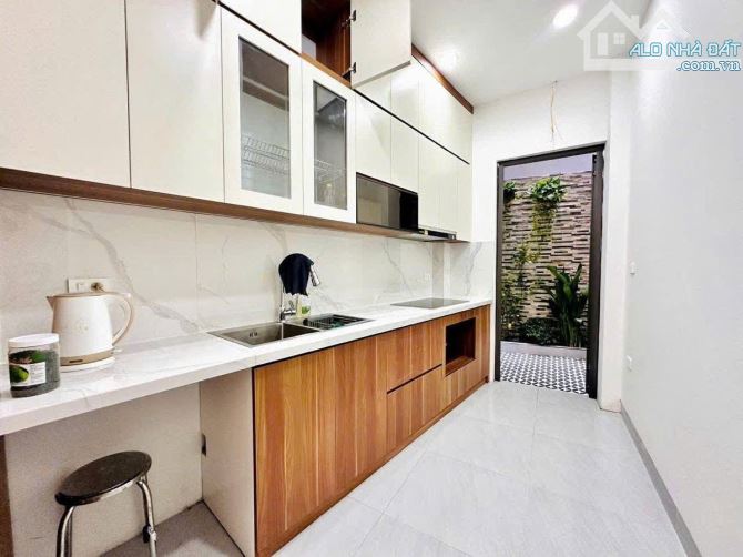 Hiếm - Phố Đỗ Nhuận Cạnh Công Viên Hòa Bình - Ngoại Giao Đoàn, 63m2 4 Tầng 12.3 tỷ - 3