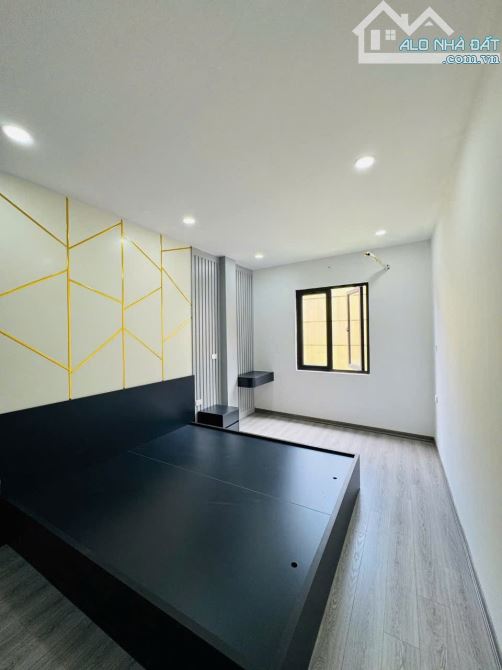 Bán nhà lô góc Ba đình, 8 tỷ 6, DT sổ 54m, 4 tầng, mặt tiền 6m, vuông vắn, cách ô tô tránh - 3