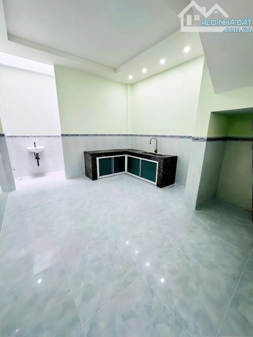 ĐƯỜNG NHỰA XE TẢI NÉ THÔNG HƯƠNG LỘ 2 CHIẾN LƯỢC 3 TẦNG 4M16M SÁT AEON MALL Chỉ 5.85 TỶ - 3