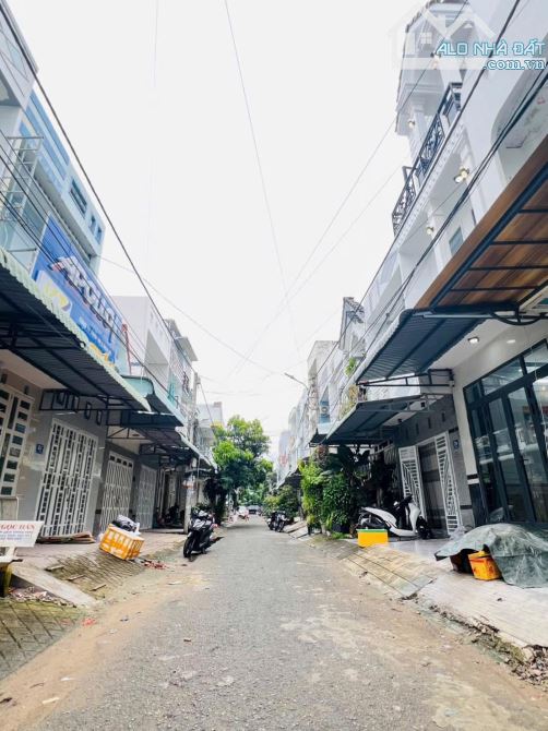 Nhà 2 lầu mới lộ 10m hướng Đông Nam giá 3 tỷ 950tr (thương lượng) - 4