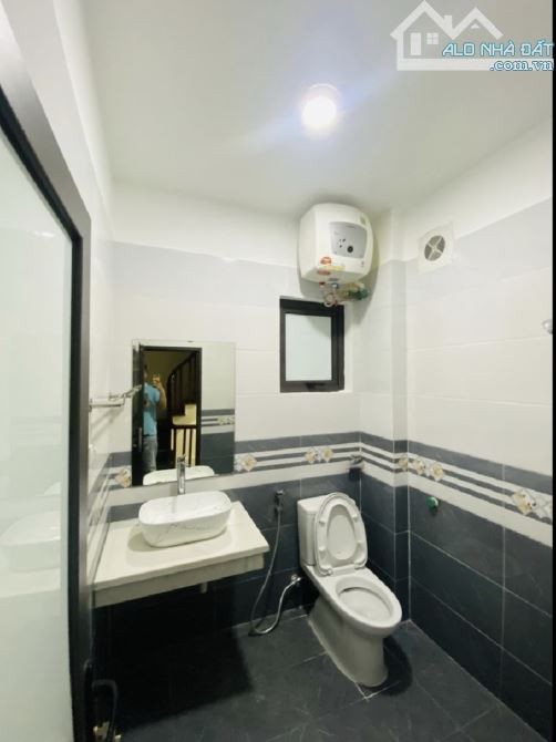 💥 HÀNG HIẾM BÁT KHỐI – NHÀ MỚI TINH – Ô TÔ ĐỖ CỔNG 💥VƯU SÔNG HỒNG   🏡 DT 31m², MT 3.6m, - 4