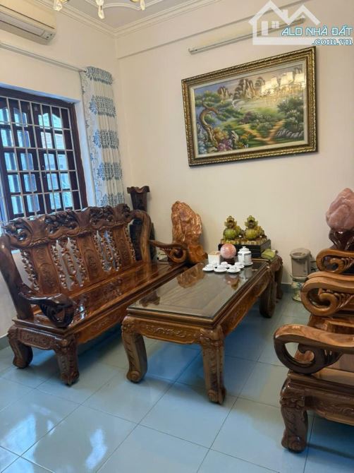BÁN NHÀ 5 TẦNG, Ô TÔ TRÁNH, 60M2, PHẠM TUẤN TÀI, CẦU GIẤY, NHÀ CÁN BỘ - DÂN TRÍ CAO - 4