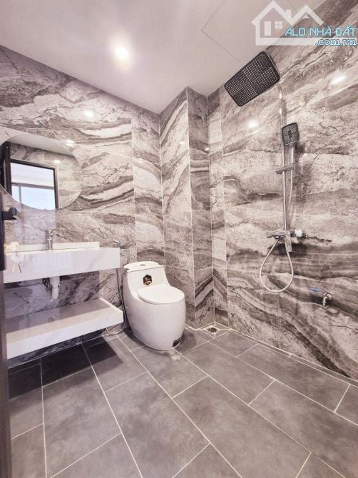 TT VIỆT HƯNG NHÀ HOA LÂM PHỐ - VÀI BƯỚC CHÂN Ô TÔ ĐỖ - NGÕ THÔNG 48 NGÔ GIA TỰ - THOÁNG - 4