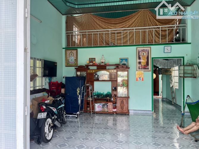 Ngộp cần bán đất + nhà Cấp 4 mặt tiền đường nhựa 1/ TL8 xã Bình Mỹ 1064m2 178m Thổ cư - 4