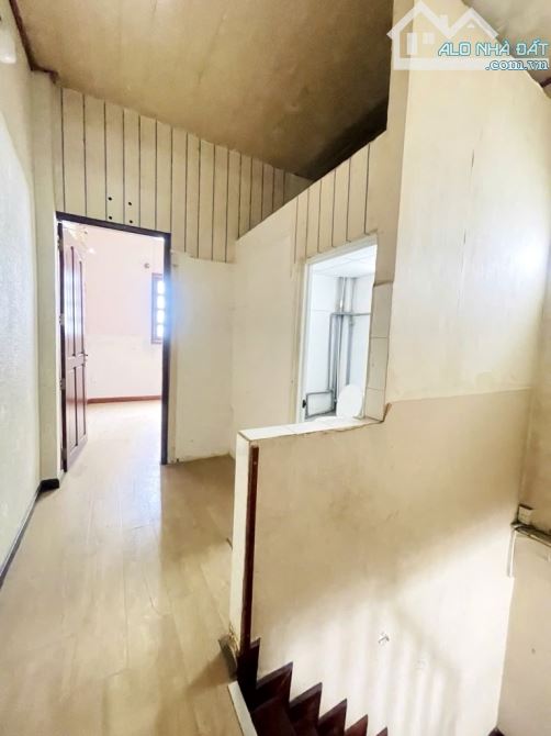 Bán nhà sát mặt tiền Dương Quảng Hàm - 95m2 - HXH đậu cửa, 2 tầng 3PN- hơn 8tỷ - 4