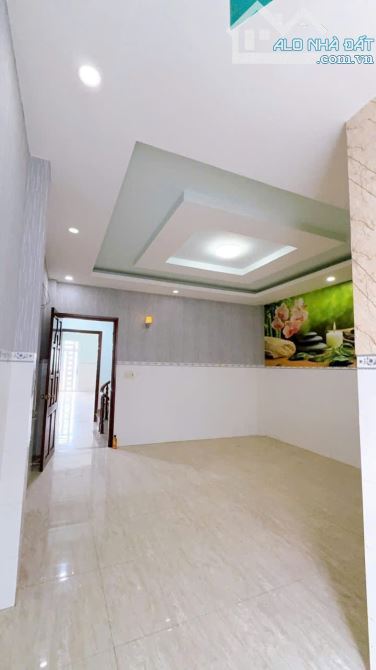 BÁN NHÀ 1 TRỆT 2 LẦU MẶT TlỀN TRẦN HOÀNG NA VỊ TRÍ ĐẸP ĐOẠN GẦN NGUYỄN VĂN CỪ - 4