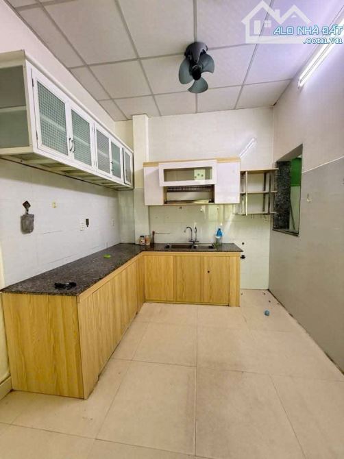NHÀ NGỘP BÁN GẤP - GẦN CHỢ TÂN TRỤ - TÂN BÌNH - 37M2 - GIÁ CHỈ 3.8 TỶ TL - 4