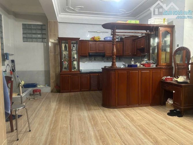 GẤP BÁN, CHDV TRUNG MỸ TÂY Q.12, 2 MẶT TIỀN HẺM XE TẢI THÔNG, 16 PHÒNG, DÒNG TIỀN 30TR/Th - 4