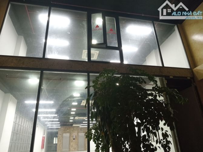 Bán nhà mặt phố Nguyễn Hữu Thọ 190m2 x 9 tầng, MT 8m, mặt tiền sau Ô tô tránh, Giá 170 tỷ - 4