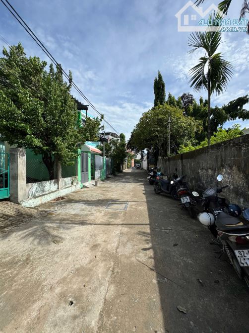 Bán 136m đất ngang 6m sát Biển đường 6m Trần Đình Đàn thông Ngô Quang Huy cách biển 300m - 4