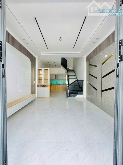 Nhà 1 trệt 1 lầu 65m2 gần giáo xứ Thuận Hòa (P.Tân Phong) chỉ 3,650 tỉ - 4
