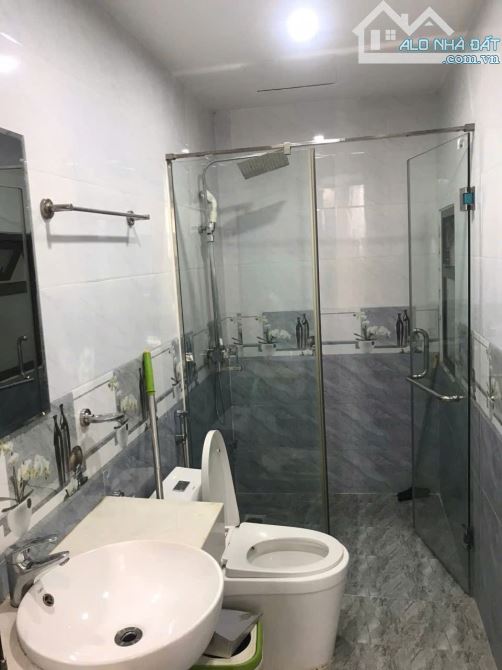 BÁN NHÀ PHỐ THẠCH BÀN LONG BIÊN NHỈNH 5 TỶ 35m 5 TẦNG MT 4m Ô TÔ KINH DOANH GẦN AEON - 4