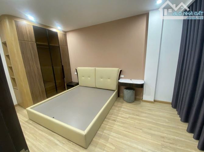 SIÊU PHẨM MỚI TINH! NHÀ 6 TẦNG THANG MÁY - NGỌC LÂM - Ô TÔ ĐỖ CỔNG - TẶNG FULL NỘI THẤT - 4