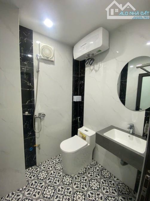Bán nhà gấp khu vực Trường Chinh, 6T, full nội thất, 4 ngủ khép kín, giá chỉ 7.5 tỷ - 4