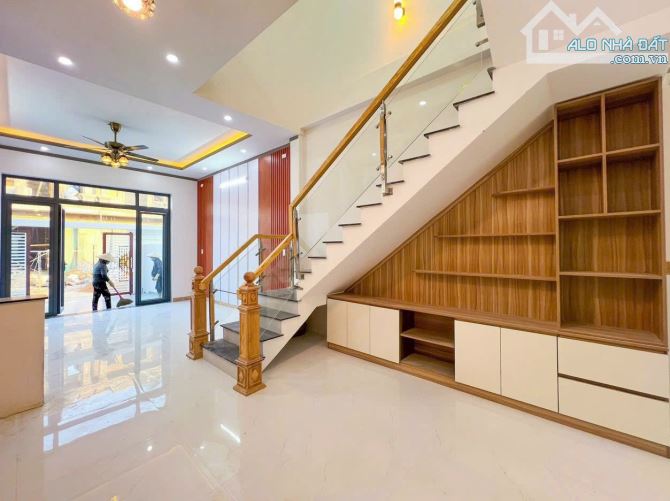 CHỈ CẦN 700TRIỆU NHẬN NGAY NHÀ NGAY VÒNG XOAY CỔNG 11,SỔ RIÊNG THỔ CƯ - 4