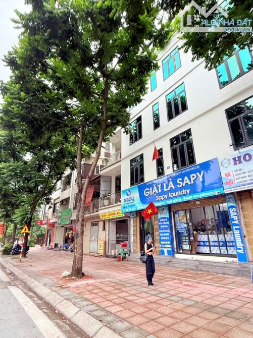 BÁN NHÀ PHỐ CỔ LINH LONG BIÊN DT RỘNG 90M2, MT 5M, GIÁ 26.45TỶ, KINH DOANH, VỈA HÈ. - 4