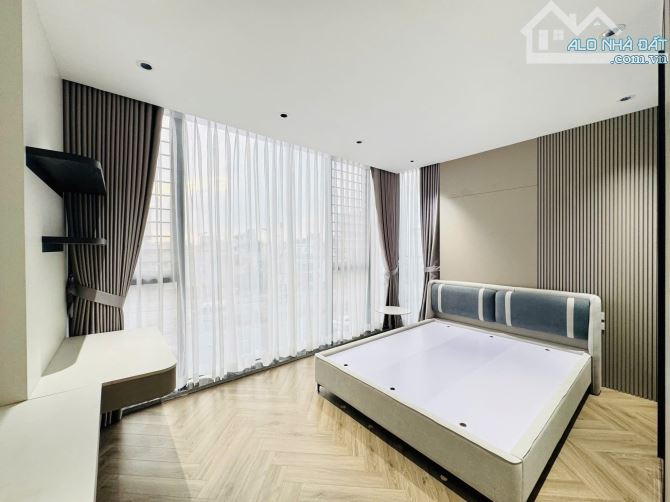 Bán Nhà Nguyễn Văn Cừ Long Biên 41m2 7T, Gara Ô Tô, Thang Máy, Full Nội Thất - 1X Tỷ - 4