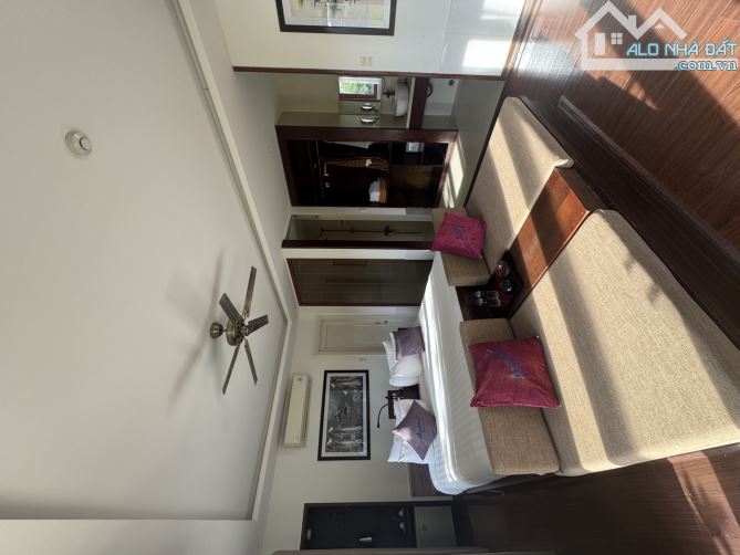 VILLA 2 TẦNG MẶT TIỀN LÝ THƯỜNG KIỆT - HỘI AN - DÒNG TIỀN 450TR/THÁNG - 4