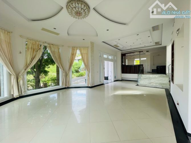 Biệt thự đồi view biển siêu đẹp tại Nha Trang - Giá 65tr/m²- - 4