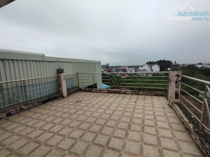 Cho thuê nguyên căn nhà mặt tiền đường Nguyễn Ái Quốc, Quốc lộ 1K - 4