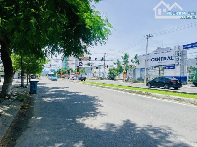 Bán Đất Mặt Tiền Nguyễn Đức An - Song Song Vương Thừa Vũ - 240m2 - MT 15m - 30Ty5 - 4