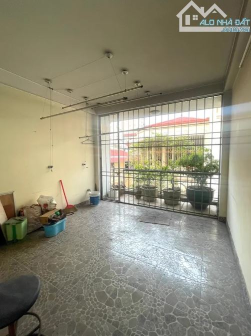 BÁN GẤP PHÂN LÔ VIP CẦU GIẤY - MẶT NGÕ Ô TÔ THÔNG - KINH DOANH - 2 THOÁNG, 18,6 TỶ. - 4