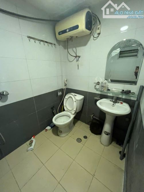 SÀI ĐỒNG, HOÀNG THẾ THIỆN NHÀ 3 TẦNG DIỆN TCHS 60 M2 HÀNG HIẾM GIÁ CHỈ HƠN 3 TỈ - 4