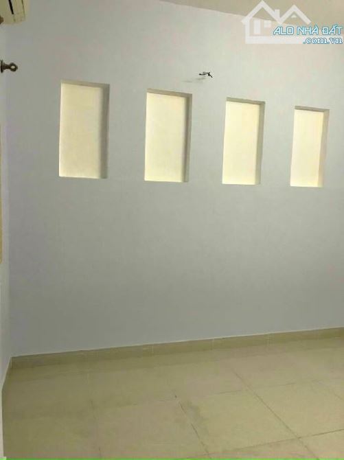 Nhà cấp 4 diện tích 5x11m cách mặt tiền 20m đường Huỳnh Văn Nghệ Phường 12 Gò Vấp SHR - 4