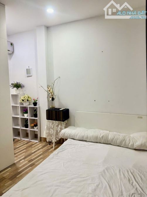 Nhà Cho Thuê Nguyên Căn Hẻm Vũ Huy Tấn - 4