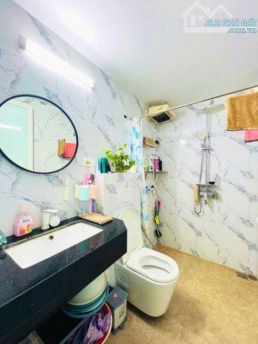 chủ cần bán nhà 47m,5t tại Quang Trung,Hà Đông,nhà lô góc chỉ 8t - 4