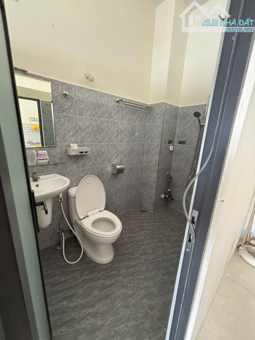 Nhà mặt tiền Nguyễn Trường Tộ - Tân Sơn Nhì, xây 6 tầng 4.1x11m thu nhập 25 tr/tháng - 4