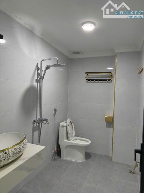 Bán nhà 4 tầng Phúc Đồng, Long Biên. DT siêu khủng 105m2, mt 5m, dân xây. Giá 11,9 tỷ - 4