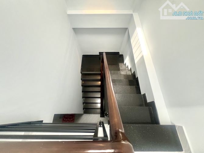 140m2, BÁN TOÀ CHDV 26 PN, 7 TẦNG, 2 TỶ/Năm, NGUYỄN THÁI SƠN, P5 Gò Vấp, 27 TỶ NHỈNH - 4